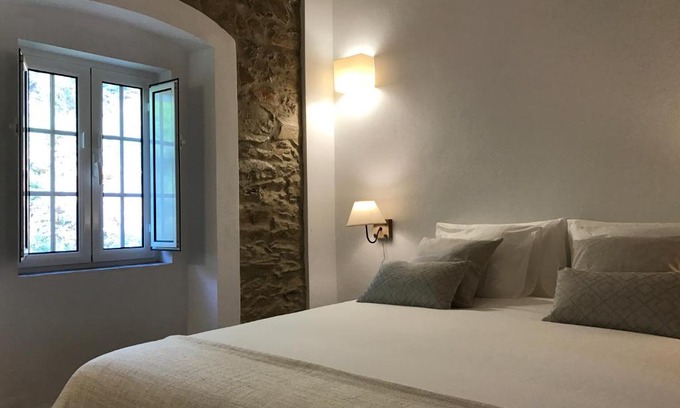 Santa Maria de Marvao House | Discover Azeite de Marvão: Oceanfront Getaway with Pool