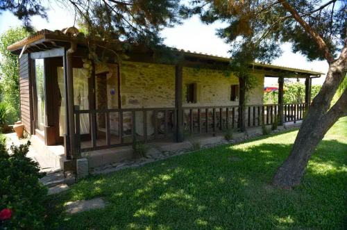 Vila Nova de Famalicao Villa | Discover Azenha São Rafael: Oceanfront Bliss Awaits