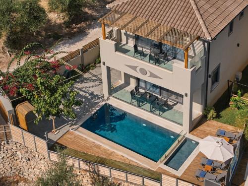 Mouzaki Villa | Oceanfront Azor Villa I with Pool & 9.9/10 Guest Rating