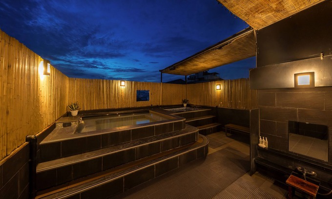 Bui Thi Xuan Hotel | Inviting Azumaya Hai Ba Trung 1 Hotel with Spa & Family Amenities