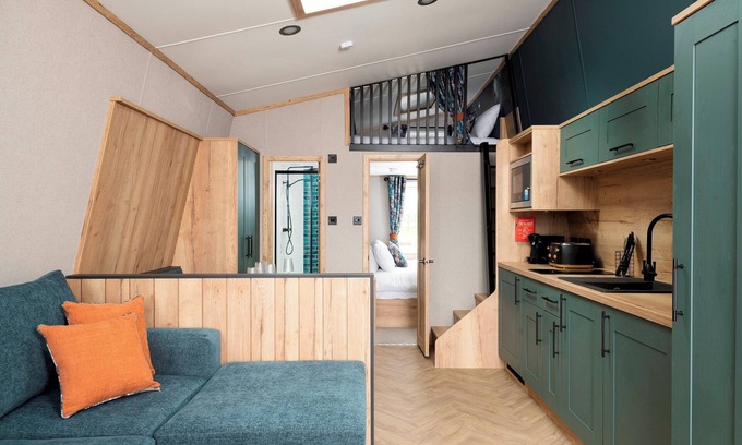Great Billing Cabin | Azure Horizons– Retreat Hot Tub Glamping PF GV9
