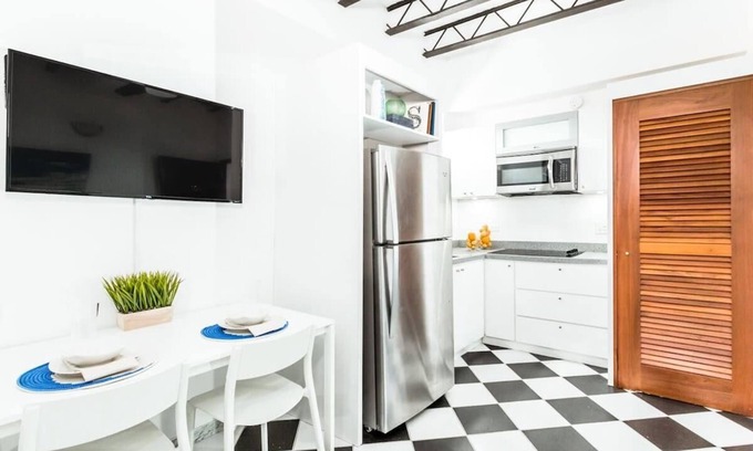 San Francisco Apartment | Azure Suite | Cozy 1 Bedroom in Heart of Old San Juan