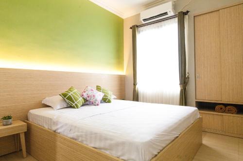 Sedati House | Budget-Friendly Azzahra Guest House with Breakfast Included