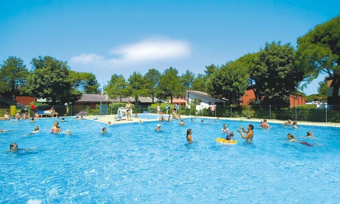 Bibione Resort | Cozy Azzurro B2-5 with Pool, Spa & Family-Friendly Extras
