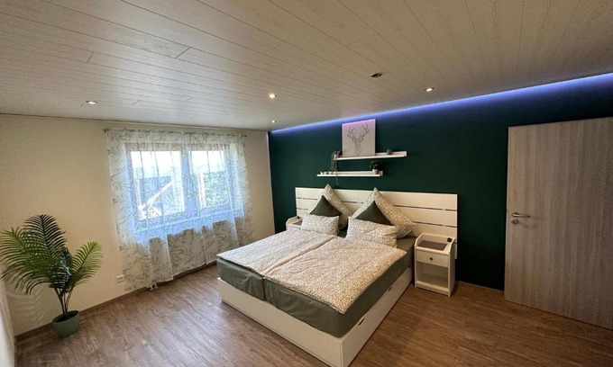 Blumberg Apartment | Outstanding Bähnleblick Blumberg: Child-Friendly & Breakfast