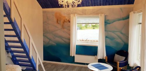 Batsfjord Apartment | Relaxing Stay at Båtsfjord Rorbuer with Hot Tub Access