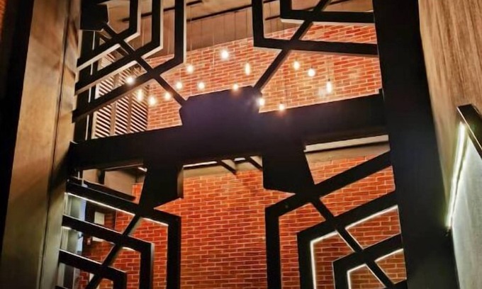 Lafayette Apartment | Discover Búnker Consulado: Pet-Friendly Family Retreat