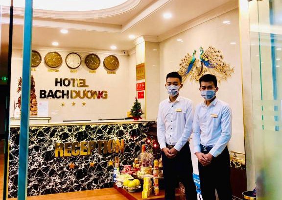 Dich Vong Hotel | Budget-Friendly Bạch Dương Hotel with Hot Tub & Breakfast