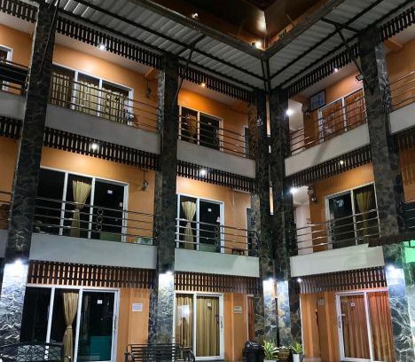 Ranong Hotel | Pet-Friendly B and B Hotel with Family Amenities