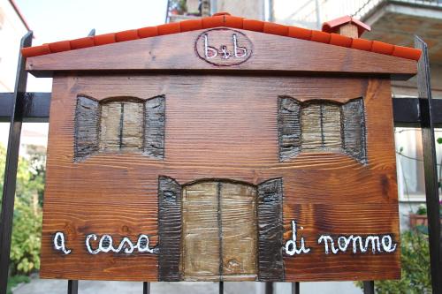 Fondi Apartment | Cozy Stay at B&B A Casa Di Nonna with Family-Friendly Dining