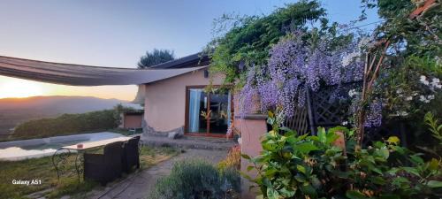 Rocca Massima Bed & Breakfast | Guest Rated: B&B A Casa di Silvia with Oceanfront Pool
