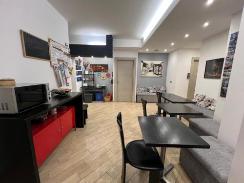 San Giovanni Gemini Bed & Breakfast | Discover B&B A Due Passi: Top-Rated Getaway with Pool