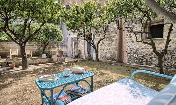 Gagliano del Capo Bed & Breakfast | Discover B&B A PALAZZO: Family-Friendly with Breakfast