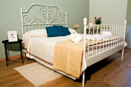 Misterbianco House | Welcoming B&B Affittacamere Trigona: Family-Friendly Retreat