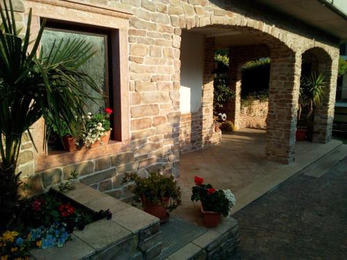 Bolognano-Vignole Bed & Breakfast | Cozy B&B agli Ulivi - Family-Friendly Retreat, Rated 9/10