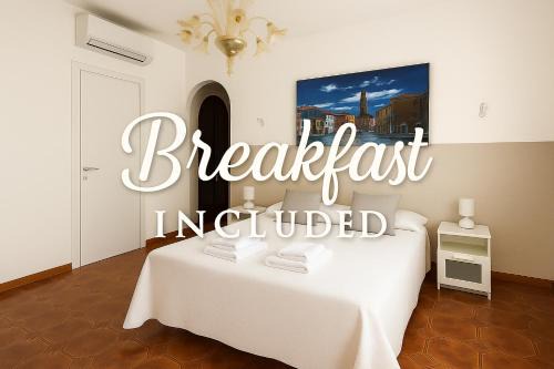 Tessera Bed & Breakfast | Elegant B&B Airport Venice Diego: Rated 8.5/10 with Kitchen