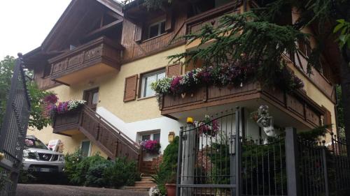Sporminore Bed & Breakfast | Inviting B&B Al Cedro: 4-Star Stay with Hot Tub Bliss