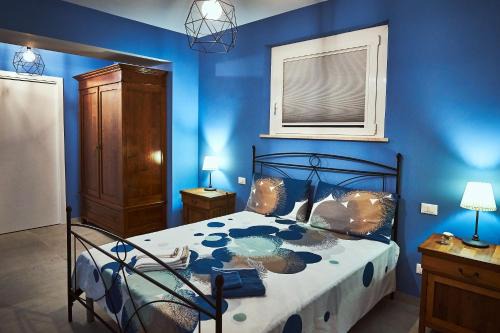 Morro d'Alba Bed & Breakfast | Guest Rated: B&B Al Chicco d'Uva with Hot Tub & Kitchen