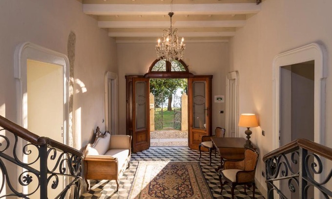 Orta San Giulio Bed & Breakfast | Elegant B&B Al Dom - Guest Rated 9.7/10 in Comfort