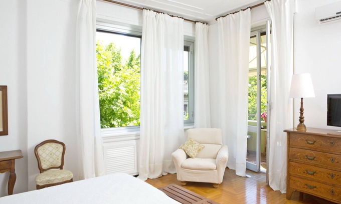 Albaro Bed & Breakfast | Perfect Getaway at B&B Albaro with Oceanfront Views