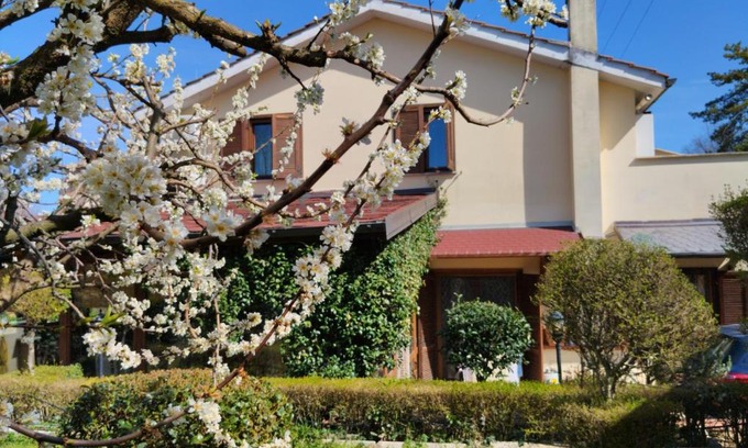 Terni Bed & Breakfast | Cozy Stay at B&B Angolo Verde with Hot Tub & Pet Friendly