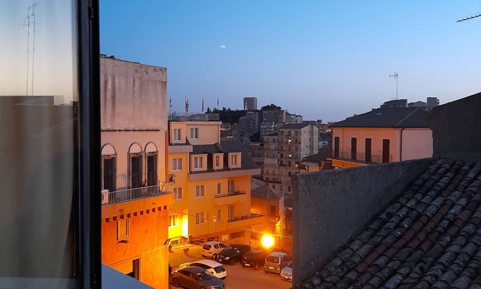 Enna Bed & Breakfast | Discover B&B Antica Dimora Enna: Family-Friendly Retreat
