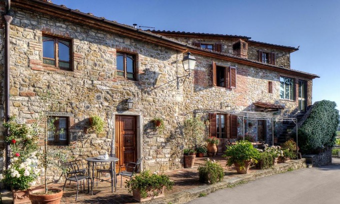 Gaiole in Chianti Bed & Breakfast | Oceanfront B&B Antiche Rime with Hot Tub & Breakfast