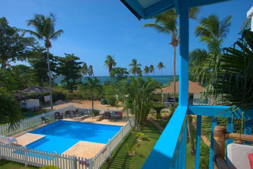 Las Galeras Apartment | Discover B&B Aparthotel La Isleta with Ocean Views & Pool