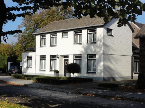 Stevensweert Bed & Breakfast | Elegant B&B Appartementen Engelenhof with Spa & Restaurant
