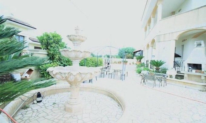 Salve Bed & Breakfast | Welcoming B&B Arcobaleno: Family-Friendly with Breakfast