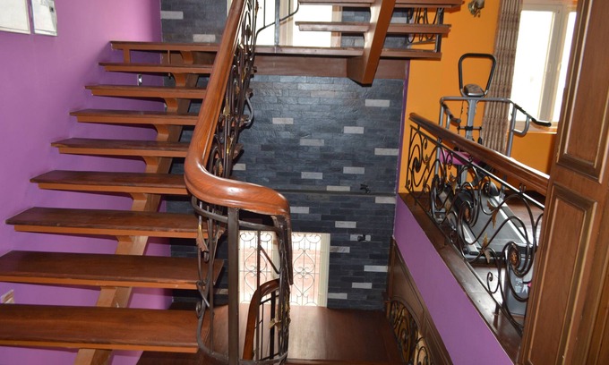 Kathmandu Bed & Breakfast | Budget-Friendly Stay at B&B in Cozy Home, Banasthali