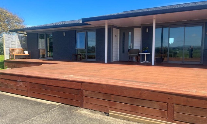 Waitomo Caves Bed & Breakfast | Discover Beauty at Whitbourne with Breakfast & Kitchen Access