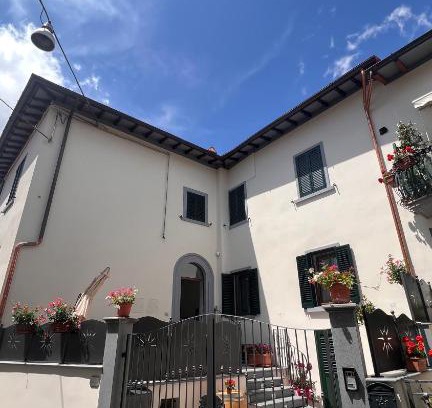 Gavinana Bed & Breakfast | Pet-Friendly B&B Aurora: Rated 9/10 for Family Enjoyment