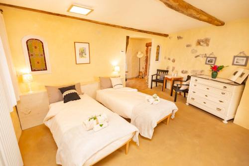 Pettinengo Bed & Breakfast | Delightful B&B Balcone del Biellese with Breakfast & Pets