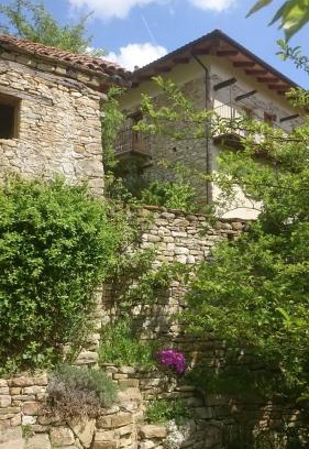 Levice Bed & Breakfast | Pet-Friendly B&B Barbaia with Delicious Breakfast Options
