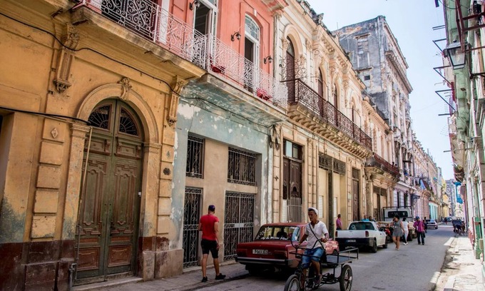 Old Havana Bed & Breakfast | Welcoming B&B Casa Ajiaco: Family-Friendly & Spa Amenities