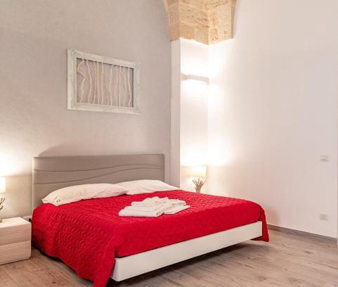 Arnesano Bed & Breakfast | Relax at B&B Casa di Anita with Ocean Views & Hot Tub