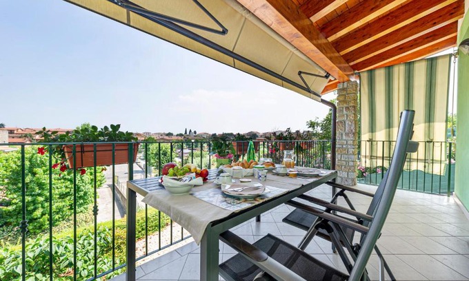Moniga del Garda Bed & Breakfast | Guest Rated 10/10: B&B Casa Paola with Hot Tub & Dining