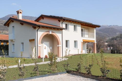 Calvene Bed & Breakfast | Charming B&B Casa Pralunghi with Family-Friendly Amenities