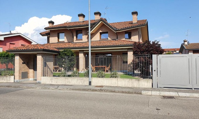 Cassano d'Adda Bed & Breakfast | Unforgettable Stay at B&B Casa Sara - Rated 9.4/10!
