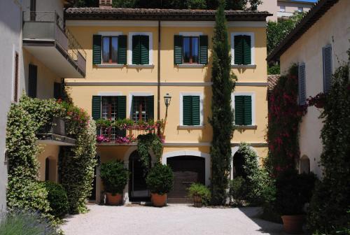 Foligno House | Discover Casa Zia Cianetta: Country Retreat with Breakfast