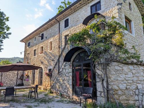 San Donato Val Di Comino Bed & Breakfast | Experience Oceanfront Bliss at B&B Casal Cominium