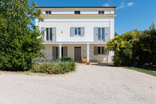 Ortona Bed & Breakfast | Top-Rated B&B Casale Savini: Family-Friendly Retreat