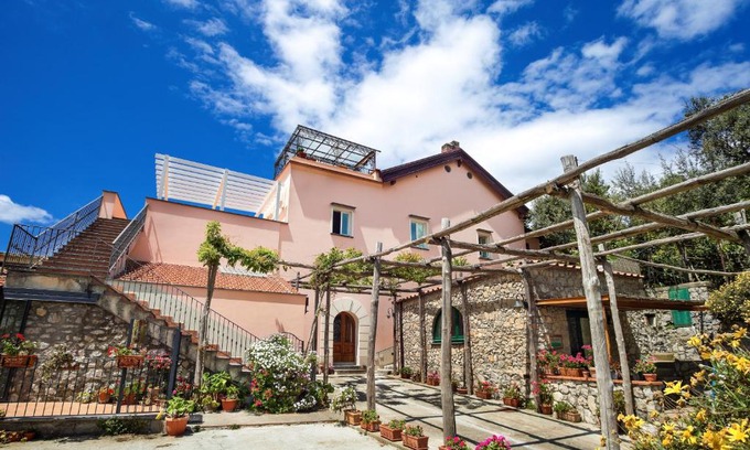 Vico Equense Bed & Breakfast | Unforgettable Stays at B&B Cassiopea with Ocean Views