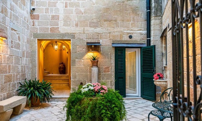 Otranto Historic Centre Bed & Breakfast | Historic Elegance at B&B Centro Storico with Breakfast