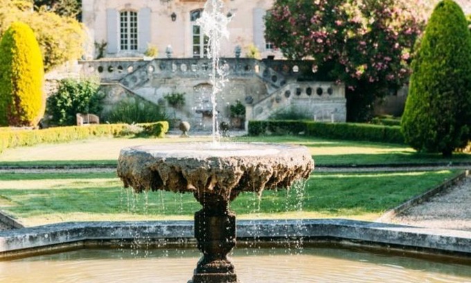 Fontvieille Bed & Breakfast | Experience B&B Château Légier with Oceanfront Serenity
