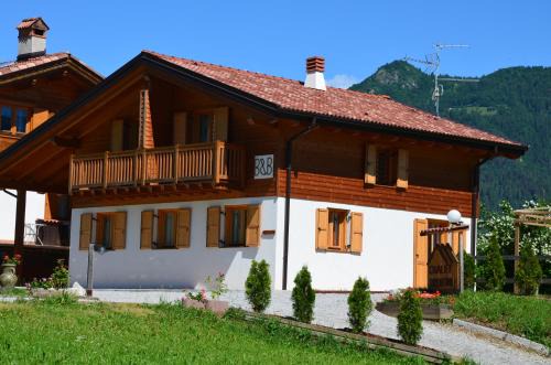 Fiave Bed & Breakfast | Discover Chalet Trentino: A Guest Favorite with Dining Options