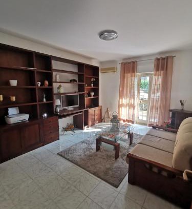 San Filippo del Mela Bed & Breakfast | Guest Rated B&B Civico 51: Ideal for Families