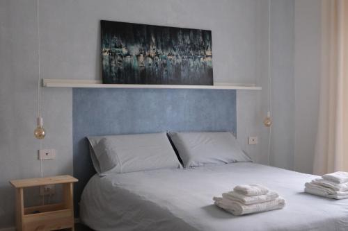 Brebbia Bed & Breakfast | Top-Rated B&B Colori Del Lago with Family-Friendly Dining
