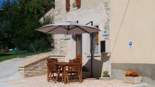 Sant'Anna d'Alfaedo Bed & Breakfast | Top-Rated B&B Contrade Alte: Family-Friendly Stay Awaits